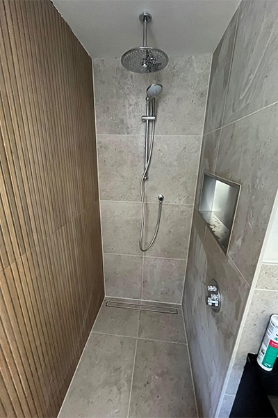 Badkamer met inloopdouche — foto 4